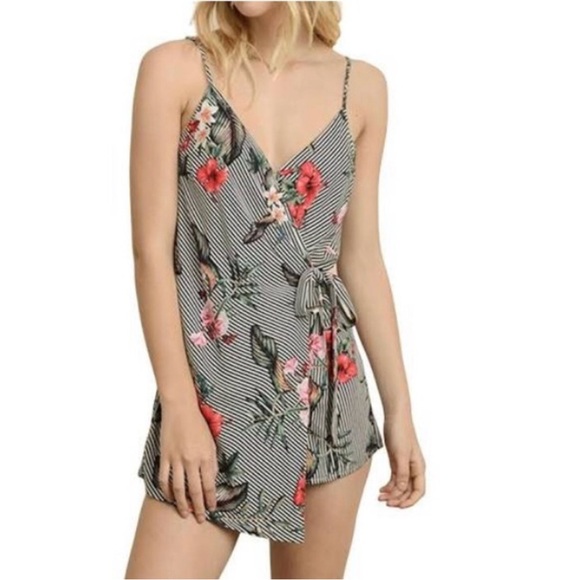 Dress forum wrap front shorts romper floral & stripe girly vacation boho resort - Picture 2 of 14